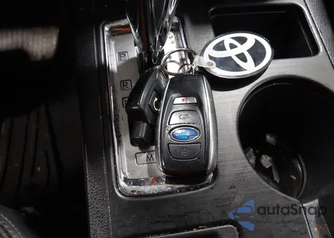 2016 Subaru Outback 2.5I Limited из США, поврежденный, VIN 4S4BSBNC7G3344558